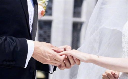 2033年08月27日结婚吉日查询 今日办婚礼好不好
